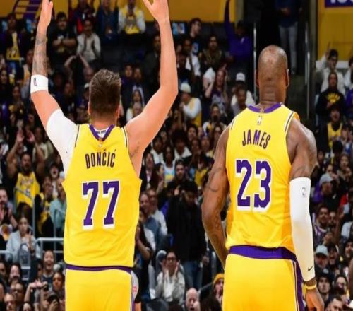 李家超探望,香港男子冰,球队受伤队,千亿体育,千亿体育官网,千亿体育官方,千亿体育下载